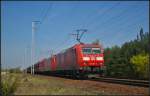 DB Schenker 185 067-6 und 185 078 fuhren mit Falns-Wagen durch die Berlin Wuhlheide, 23.04.2015