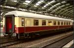 D-AKE 56 80 19-94 001-0 Avmz 111.0 in einem Sonderzug in Berlin Ostbahnhof, 14.02.2016