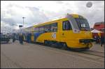 221M-01 ist ein dreiteiliger Niederflur-Triebzug des polnischen Herstellers newag und trgt das Wappen von Saworzad Woiewodziwa Pomorskiego (INNOTRANS 2010 Berlin 21.09.2010)