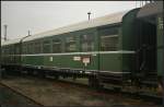 DR 357-661 Bgtre / 75 80 9329 102-2 D-DLFB in Berlin-Schöneweide, 20.09.2014    Der zweiachsige Personenwagen 2.