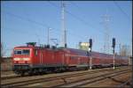 DB Regio 143 641-9 mit dem RE7 nach Wnsdorf-Waldstadt am 26.02.2012 in Berlin Schnefeld-Flughafen.