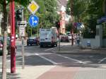 Radwege: Sehr oft begleiten Radwege die Fahrbahn nur streckenweise, der Radfahrer wechselt oft zwischen Fahrbahn und Radweg hin und her.