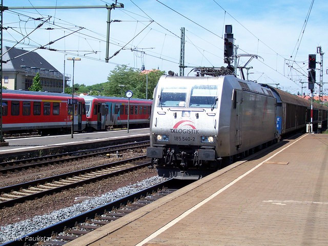 TXL 185 540-2 mit Transwaggon-Wagen (Zulassung für D/A, gesichtet Fulda 2005)